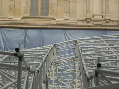 P1027 Louvre Paryż